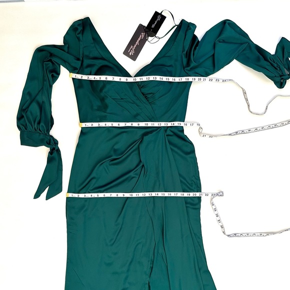 CINDERELLA DIVINE EMERALD GREEN SATIN PLUNGING V-NECK DRAPED LONG DRESS NWT Sz14 - Picture 11 of 14